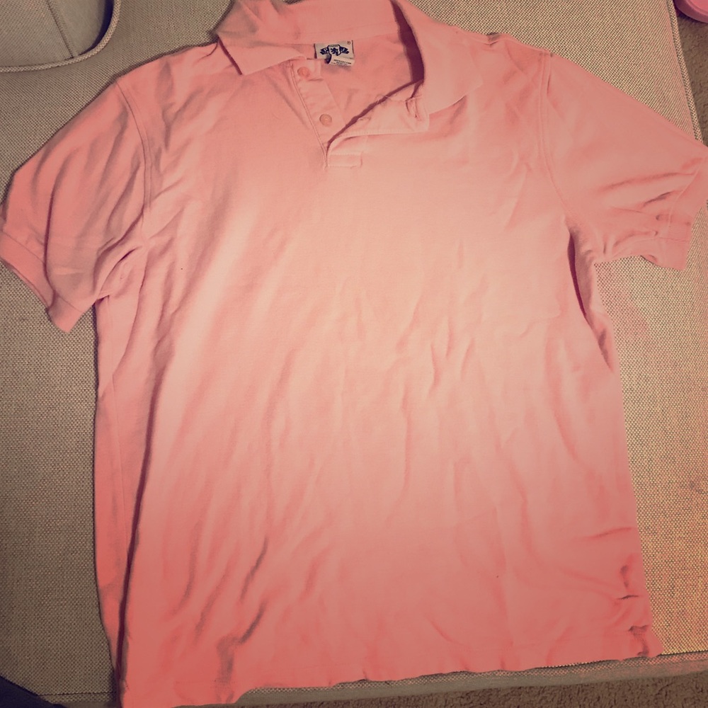 Men’s pink polo tee